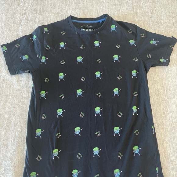 Save the Earth T-Shirt Small New by Denim & Flower Sustainable Upcycle - Picture 3 of 7